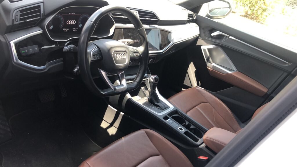 Audi Q3-2022